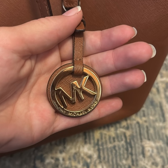 Michael Kors textured leather tote - Picture 12 of 14